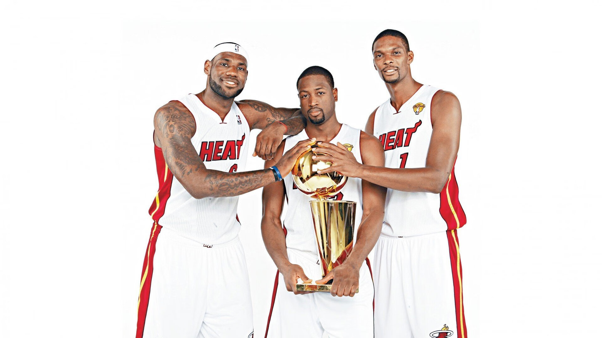 巴罗联定位球威胁强大,蓝鸟军团争取主场三分