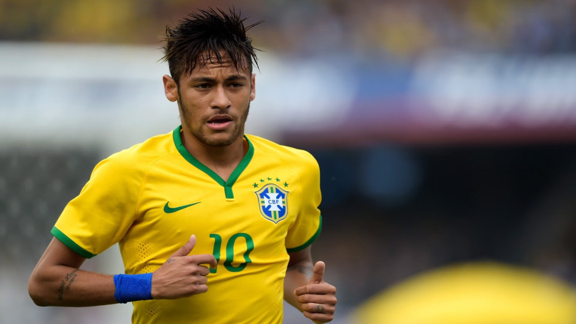 开云电竞登录入口-德国男子100米选手在预赛中表现出色，晋级半决赛，德国女子田径100米队员有谁